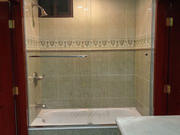 Venta-Departamento en Edif. San Francisco 300, sobre la av. 9 de octubre, cerca del Malecon 2000, centro de Guayaquil, a minutos de Puerto Santa Ana
