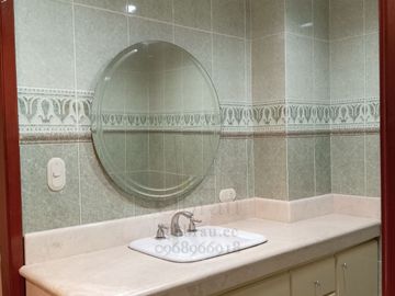 Venta-Departamento en Edif. San Francisco 300, sobre la av. 9 de octubre, cerca del Malecon 2000, centro de Guayaquil, a minutos de Puerto Santa Ana