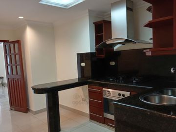 Venta-Departamento en Edif. San Francisco 300, sobre la av. 9 de octubre, cerca del Malecon 2000, centro de Guayaquil, a minutos de Puerto Santa Ana