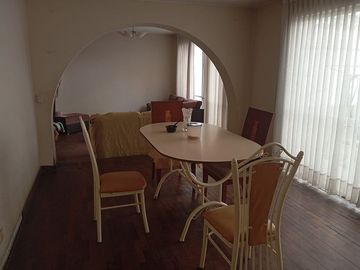 VENTA DE CASA COMO TERRENO SANTIAGO DE SURCO PARAMETROS PARA 10 PISOS