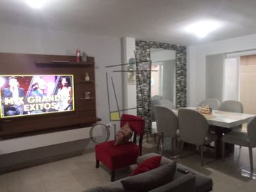 Venta-Casa en Urb. Villa Bonita, norte de Guayaquil, cerca de Mi Lote, Via a Daule, cerca de Porton de la Beata, Beata Mercedes Molina, y Montebello