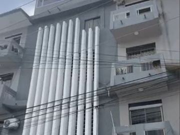 Venta-Casa Rentera en Cdla. Los Rosales, norte de Guayaquil, cerca de Goleta Alcance, el Condor, Samanes, Av. Francisco de Orellana, y Riocentro Norte