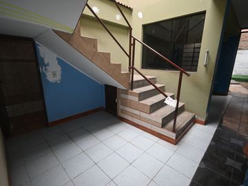 VENDO CASA DE OCASIÓN 100M² SAN MARTIN DE PORRES