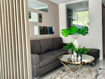 Se vende casa VIP La Armenia Valle de Los Chillos