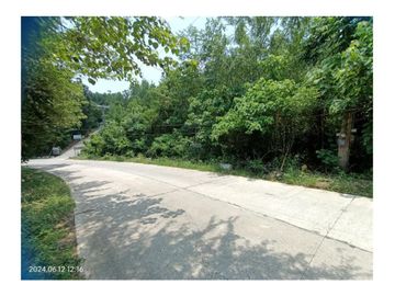 Agro-industrial property convertible for resort or housing project
