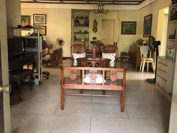 HOUSE AND LOT FOR SALE IN TEACHER'S VILAGE,QC -near UP Diliman and Ateneo