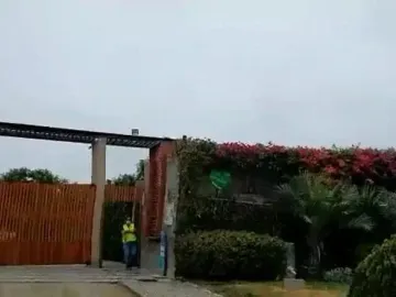 ¡Venta de Terreno de Playa en Condominio Alto Pradera de Asia!