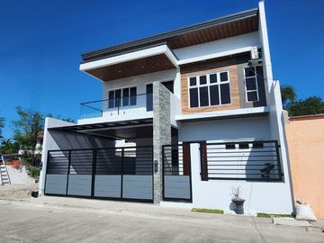 NEW MODERN FOUR BEDROOM HOUSE IN ANGELES CITY FOR SALE