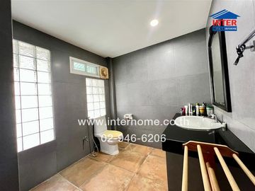 2-storey detached house, 56.3 sq.w., Perfect Place Village, Rama 9-Krungthep Kreetha, Soi Krungthep Kreetha New Cut, Soi 5, Krungthep Kreetha New Cut
