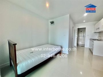 Condominium 31.63 sq.m. Metro Park Sathorn 3-2 near METRO NEST TOWN, on Kanlapaphruek Road, Petchkasem Road, Phasi Charoen District, Bangkok