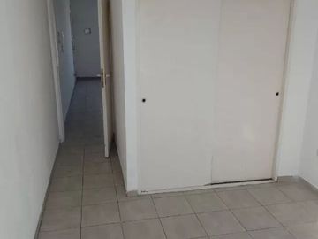 VENTA DEPARTAMENTO 2 AMBIENTES CON BALCON - RAMOS MEJIA