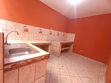 VENTA DE CASA EN SAN JUAN DE LURIGANCHO