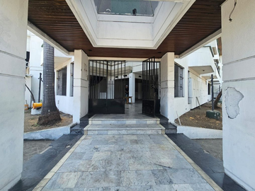 Edificio en venta en el centro de Guayaquil, Esquinera, Ecuador