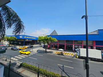 Edificio en venta en el centro de Guayaquil, Esquinera, Ecuador
