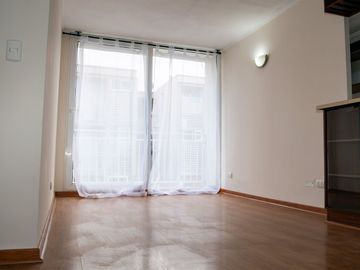 DEPARTAMENTO EN VENTA LA CISTERNA CERCA DE ESTACION DE METRO: COMODIDAD Y UBICACION IDEAL