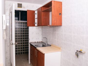 DEPARTAMENTO EN VENTA LA CISTERNA CERCA DE ESTACION DE METRO: COMODIDAD Y UBICACION IDEAL