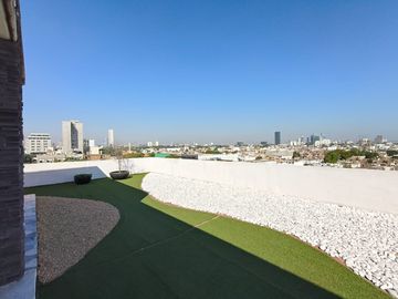 ¡Vive en la colonia Americana en un precioso Penthouse!