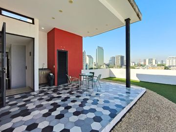 ¡Vive en la colonia Americana en un precioso Penthouse!