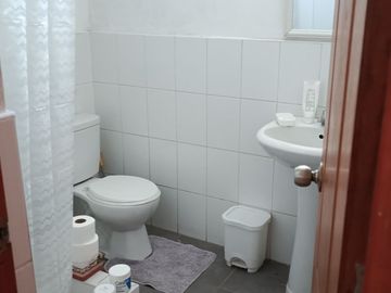 OPORTUNIDAD...!  CASA DE 3 PISOS EN URNANIZACION LAS PALMERAS