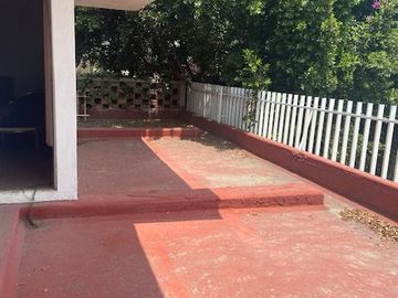 Venta de casa para remodelar en Lomas Hipódromo