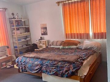 Venta de casa para remodelar en Lomas Hipódromo