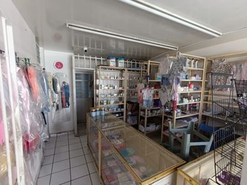 VENTA DE CASA EN LA COL. LA COLINA.