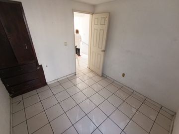 VENTA DE CASA EN LA COL. LA COLINA.
