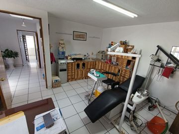 VENTA DE CASA EN LA COL. LA COLINA.