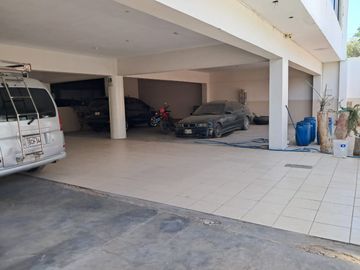 Se Vende Local Comercial En Residencial La Angostura Avenida Principal