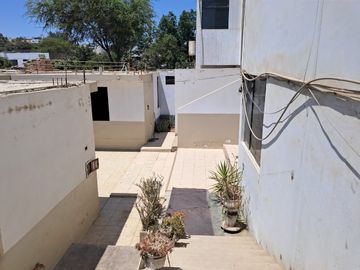 Se Vende Local Comercial En Residencial La Angostura Avenida Principal