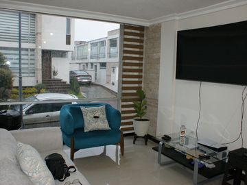 VENTA - CASA - ACABADOS DE LUJO - POMASQUI - NORTE - QUITO