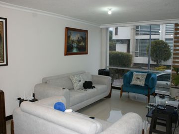 VENTA - CASA - ACABADOS DE LUJO - POMASQUI - NORTE - QUITO