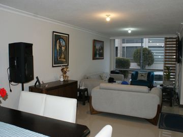 VENTA - CASA - ACABADOS DE LUJO - POMASQUI - NORTE - QUITO