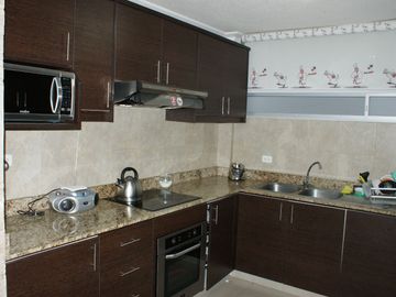 VENTA - CASA - ACABADOS DE LUJO - POMASQUI - NORTE - QUITO