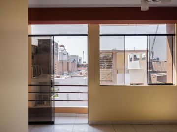 Se vende Departamento - Urb. Los Jazmines, Chiclayo