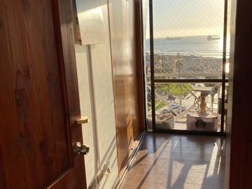 Se vende amplio y hermoso departamento con vista panorámica en sector Parque Japonés de 3 D, 2 b y 1 Bodega. SIN ESTACIONAMIENTO A 6.000 UF (menor val