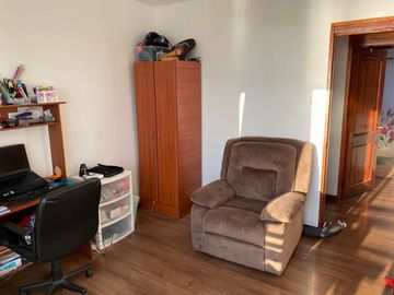 Se vende amplio y hermoso departamento con vista panorámica en sector Parque Japonés de 3 D, 2 b y 1 Bodega. SIN ESTACIONAMIENTO A 6.000 UF (menor val