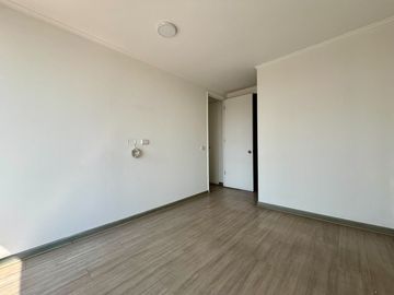 ¡Oportunidad única en San Miguel! 2 Dormitorios, 2 Balcones, Estacionamiento
