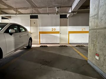 ¡Oportunidad única en San Miguel! 2 Dormitorios, 2 Balcones, Estacionamiento