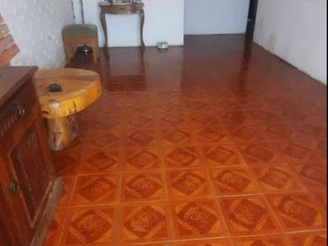 Casa Ampliada en Conjunto Yerbas Buenas, San Bernardo.