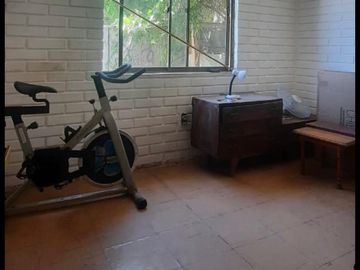 Casa Ampliada en Conjunto Yerbas Buenas, San Bernardo.