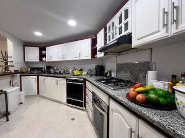 48258 Apartamento en venta en el sector San Lucas, Poblado, Medellin