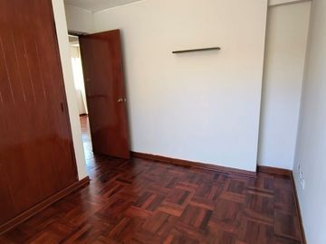VENTA DE DUPLEX FRENTE A PARQUE EN LA VIRREYNA SURCO