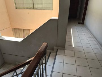 VENTA DE DUPLEX FRENTE A PARQUE EN LA VIRREYNA SURCO