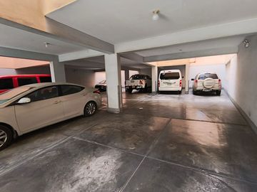 VENTA DE DUPLEX FRENTE A PARQUE EN LA VIRREYNA SURCO