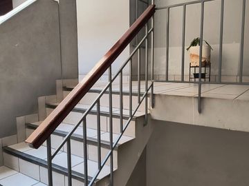 VENTA DE DUPLEX FRENTE A PARQUE EN LA VIRREYNA SURCO