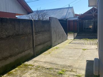 Vendo casa 3 dormitorios 2 baños en Barrio Villa Doña Francisca 2, comuna de Chillán.