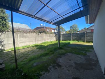 Vendo casa 3 dormitorios 2 baños en Barrio Villa Doña Francisca 2, comuna de Chillán.