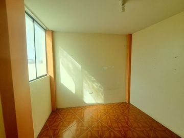 DEPARTAMENTO EN VENTA EN 4to PISO CERCA AL MALL AVENTURA DE CHICLAYO