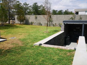 VENDO CASA DE 4 RECAMARAS EN EL BOSQUE COUNTRY CLUB NUEVA Y COLINDA CAMPO D GOLF